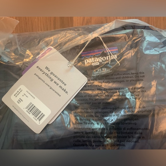 BNWT Patagonia Women's Down Sweater - Size XS - Navy - Jacket Outerwear Outdoor - Picture 11 of 16